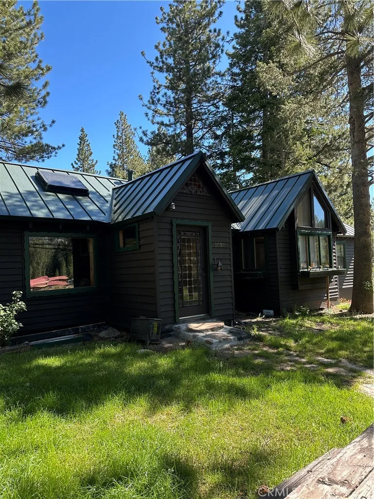 2030 Old Mammoth Mammoth Lakes, CA 93546