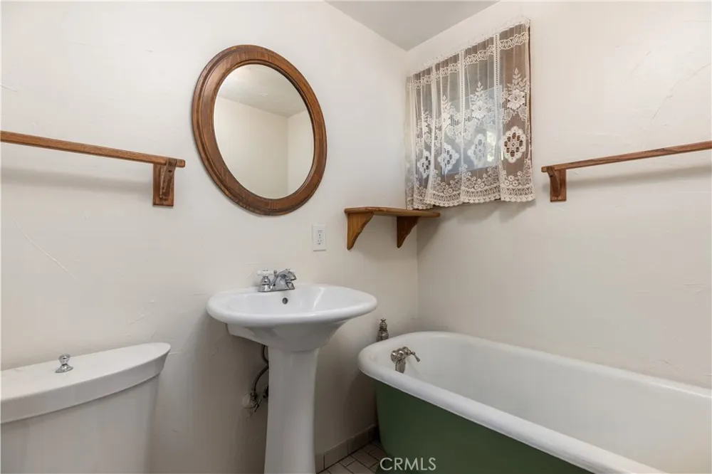 2030 Old Mammoth Mammoth Lakes, CA 93546