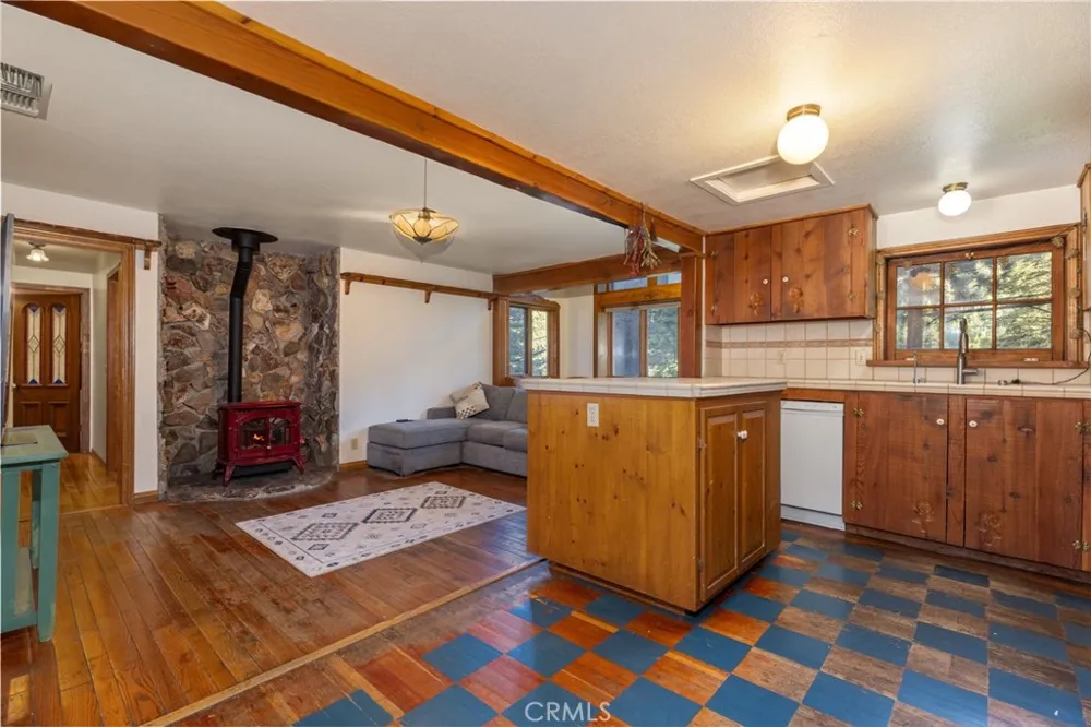 2030 Old Mammoth Mammoth Lakes, CA 93546