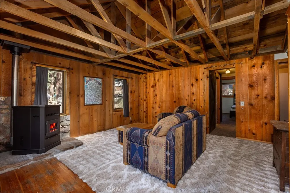 2030 Old Mammoth Mammoth Lakes, CA 93546