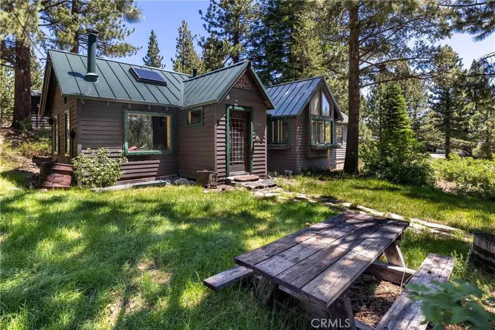 2030 Old Mammoth Mammoth Lakes, CA 93546