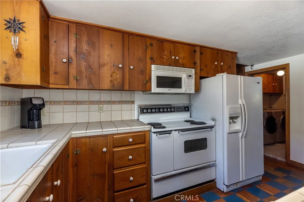 2030 Old Mammoth Mammoth Lakes, CA 93546