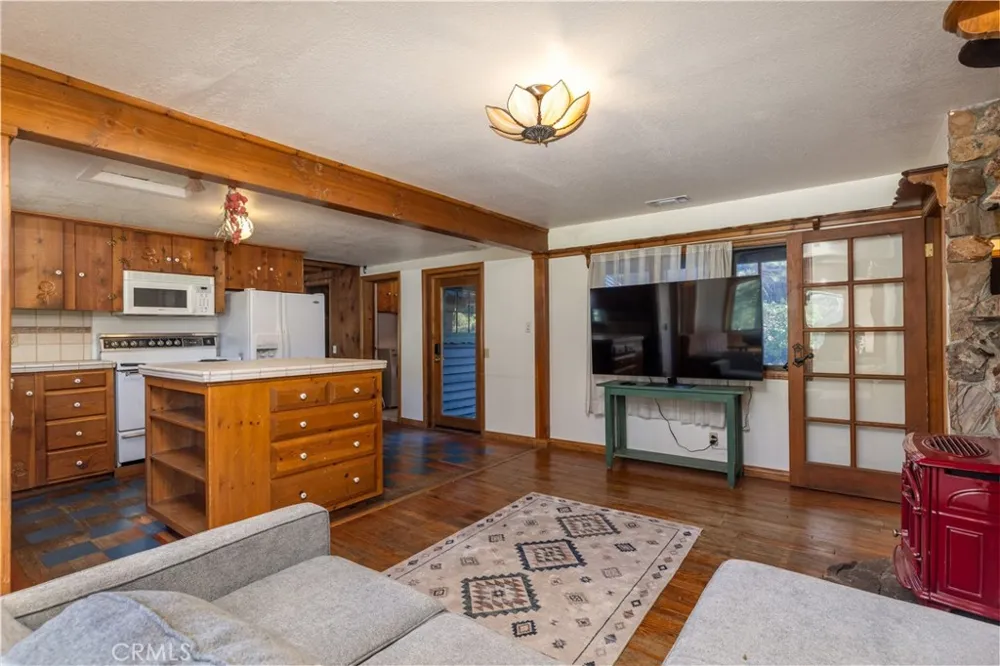 2030 Old Mammoth Mammoth Lakes, CA 93546