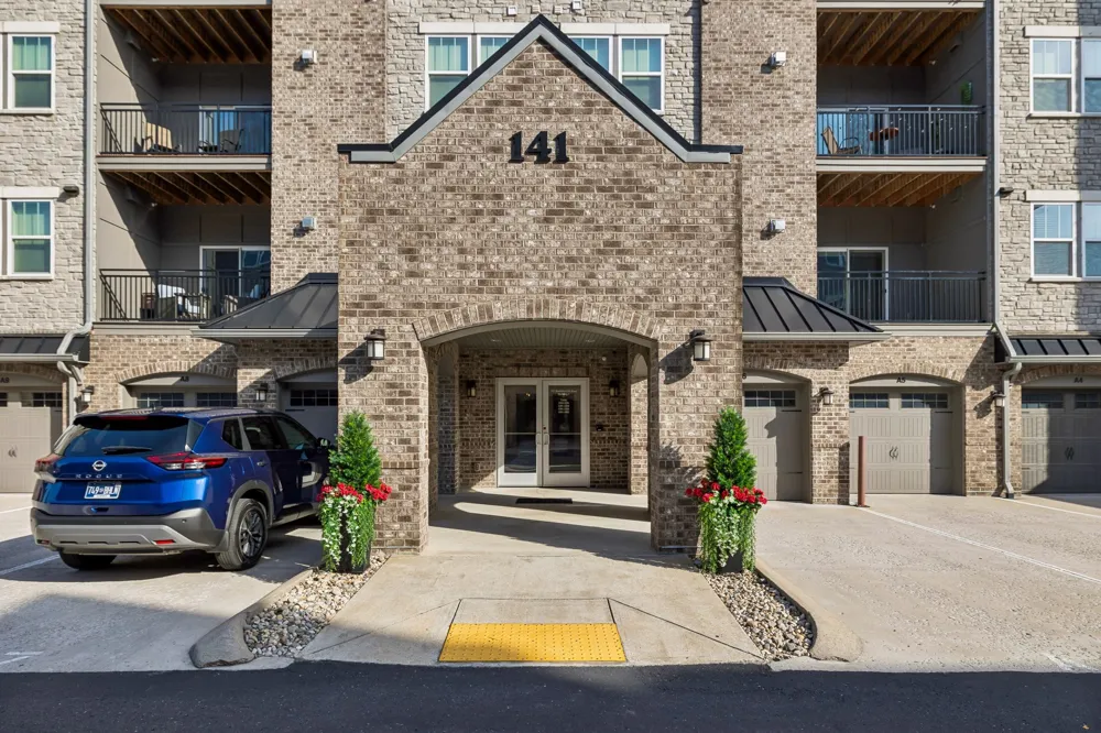 141 Saundersville Rd #1208 Hendersonville, TN 37075