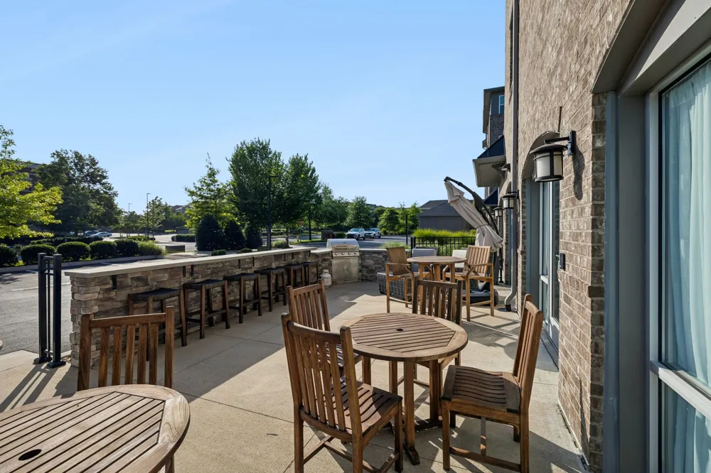 141 Saundersville Rd #1208 Hendersonville, TN 37075