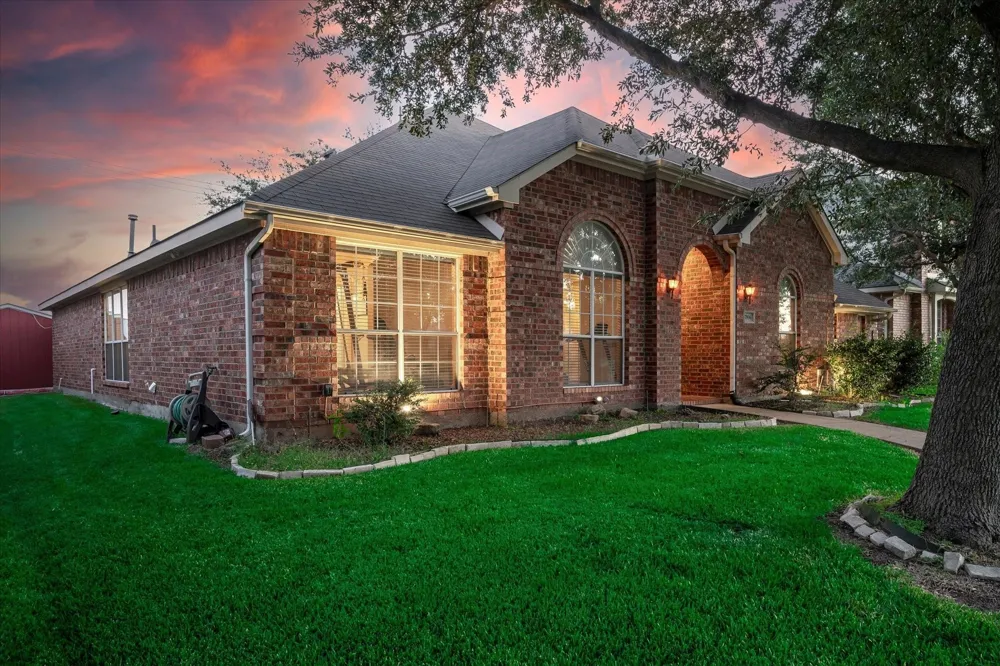 7906 Munich Drive Rowlett, TX 75089