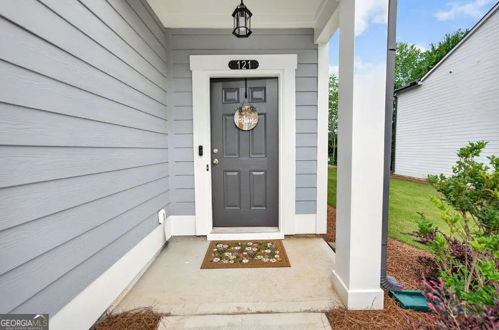 121 Mill Pond LN Calhoun, GA 30701