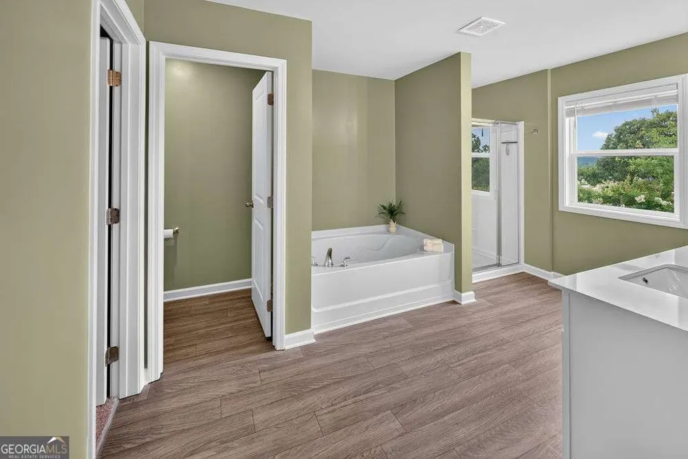 121 Mill Pond LN Calhoun, GA 30701