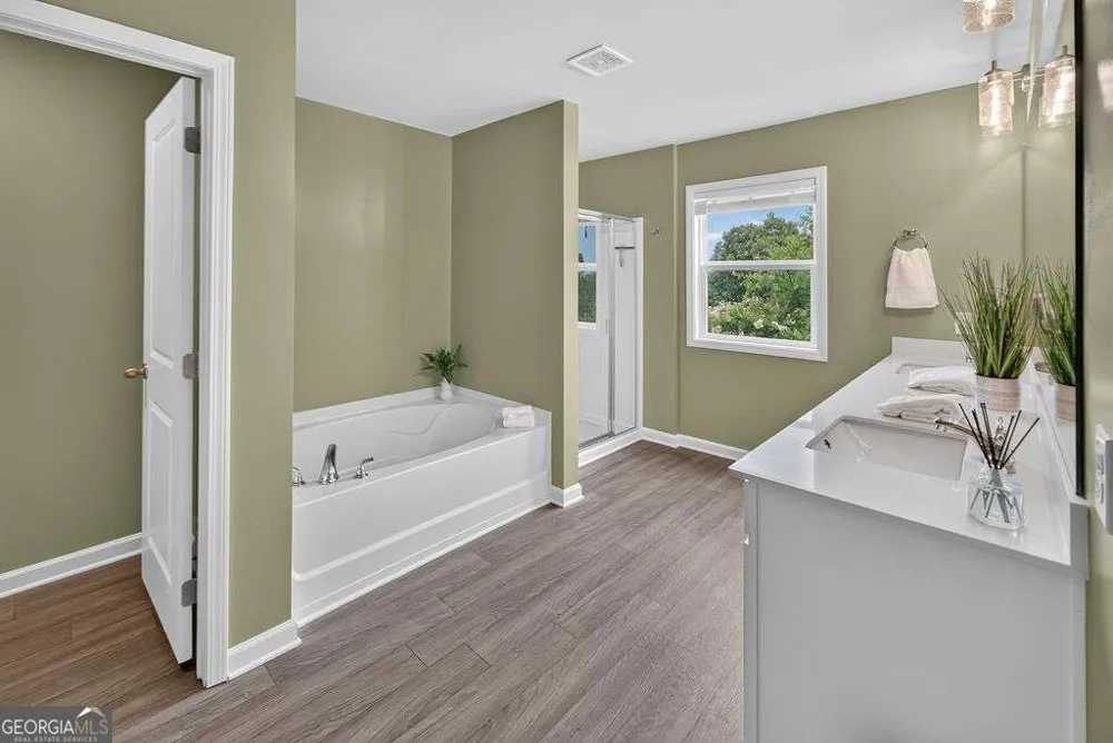 121 Mill Pond LN Calhoun, GA 30701