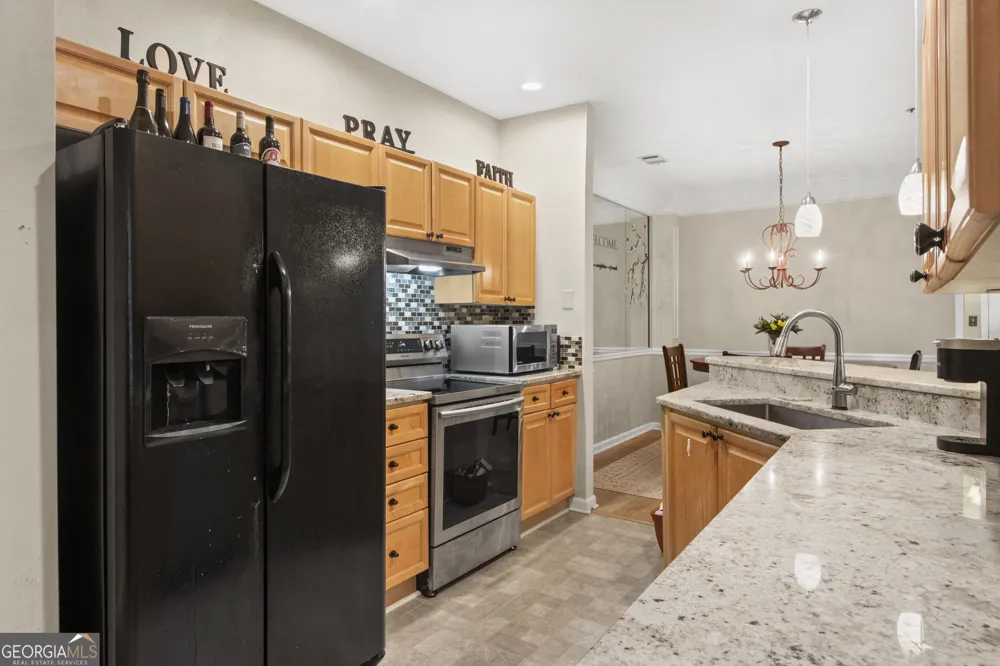 933 Sandringham DR Alpharetta, GA 30004