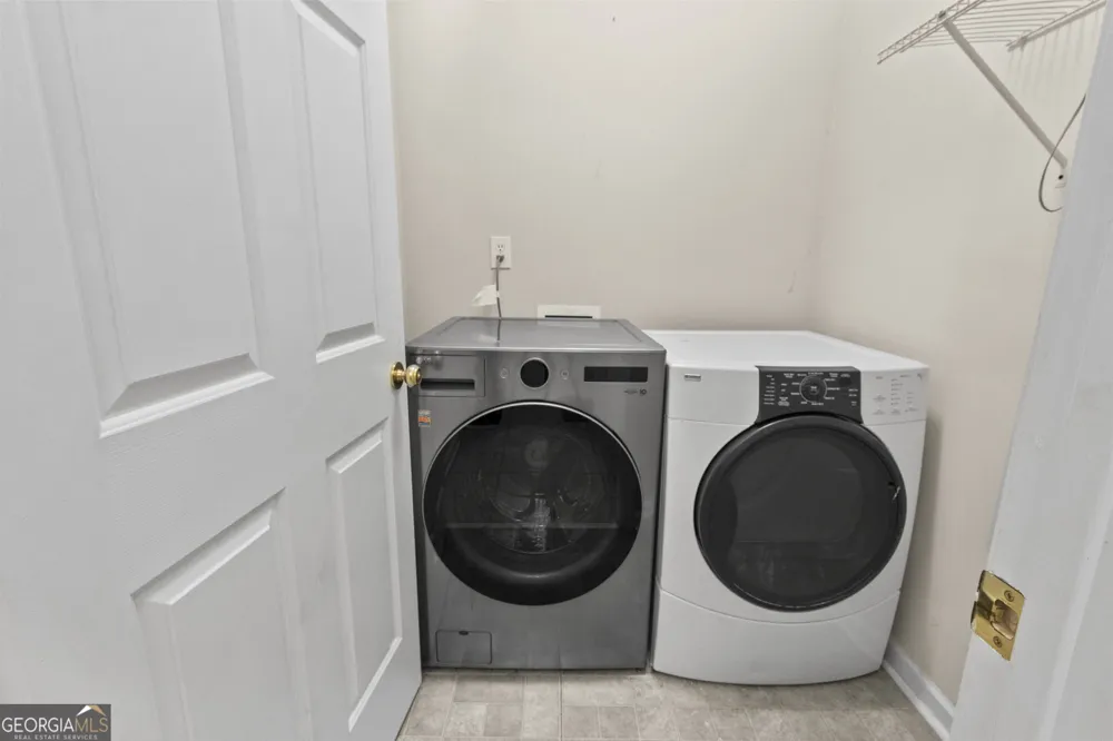 933 Sandringham DR Alpharetta, GA 30004