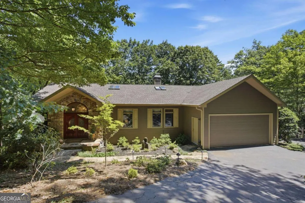 532 Cherokee TRL Big Canoe, GA 30143