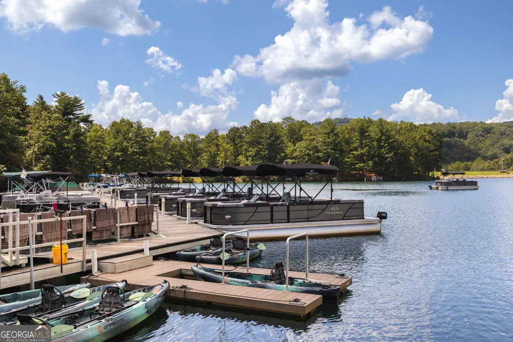 532 Cherokee TRL Big Canoe, GA 30143