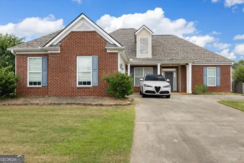 113 Christopher DR