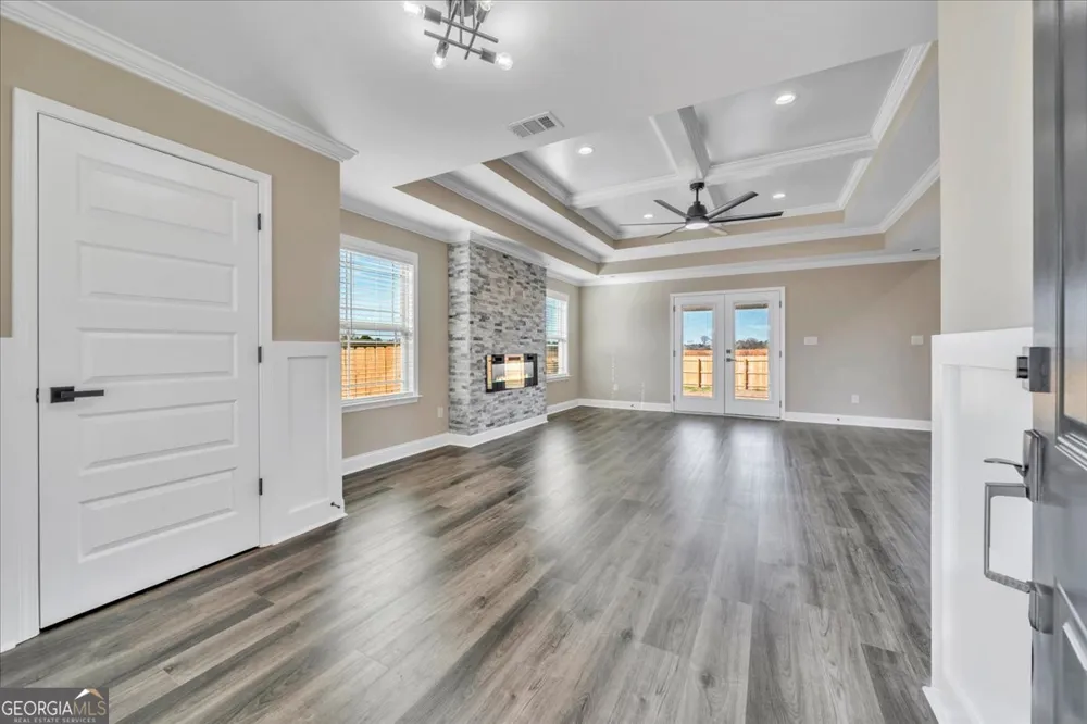 138 Early DR Byron, GA 31008