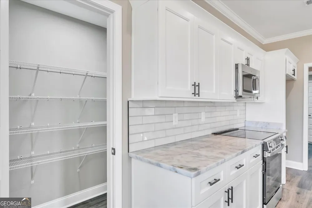 138 Early DR Byron, GA 31008