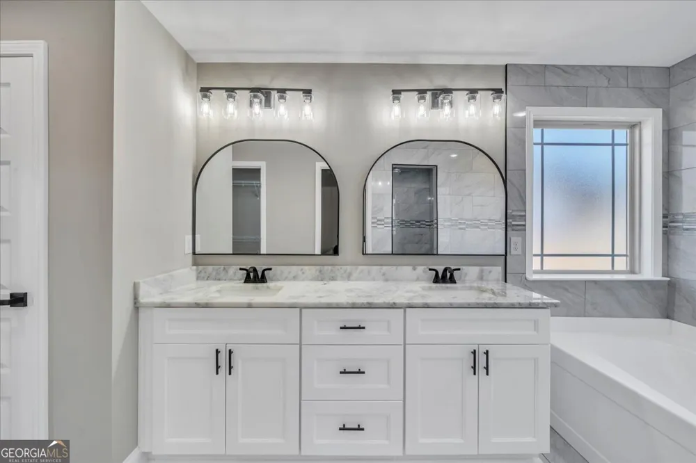 138 Early DR Byron, GA 31008