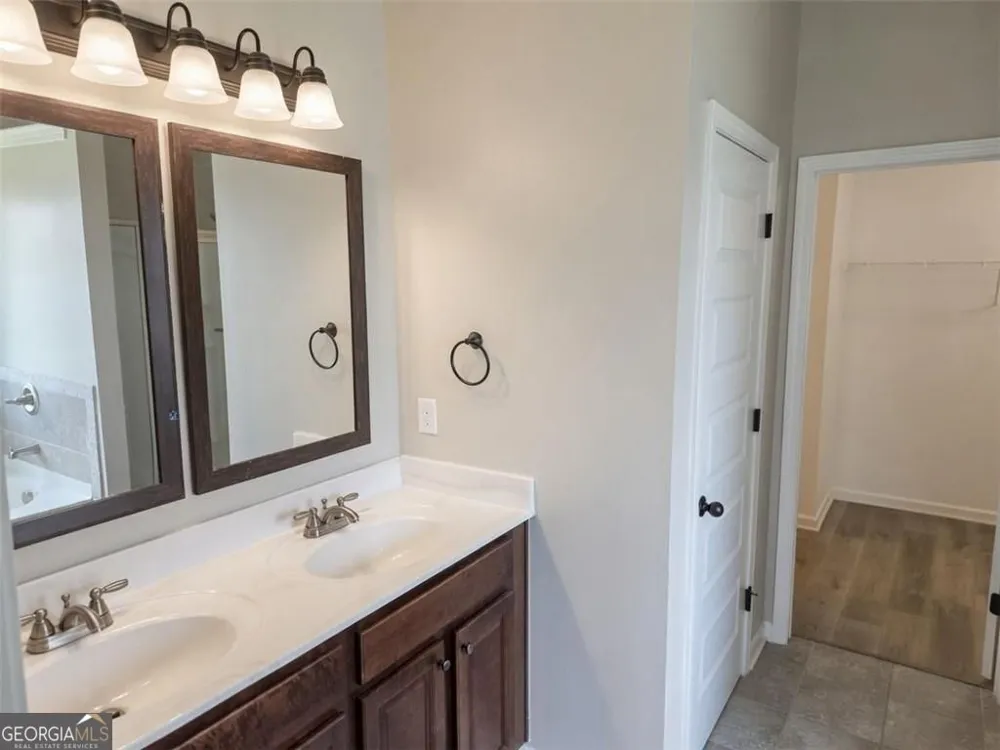 3639 Lake End DR Loganville, GA 30052