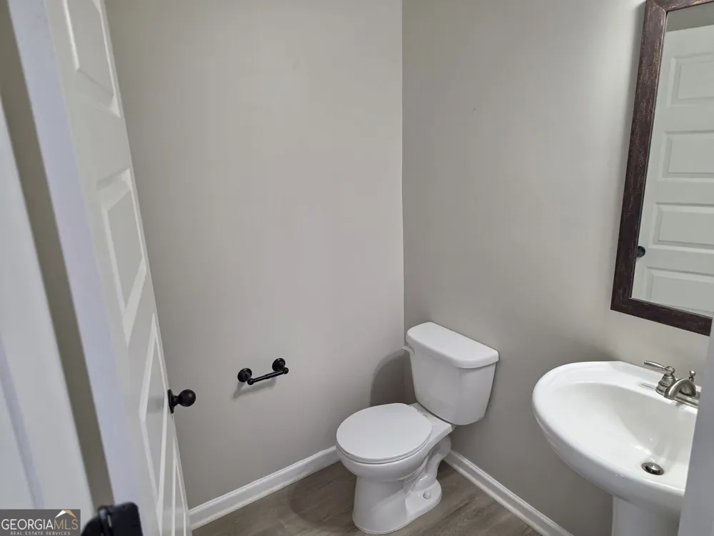 3639 Lake End DR Loganville, GA 30052