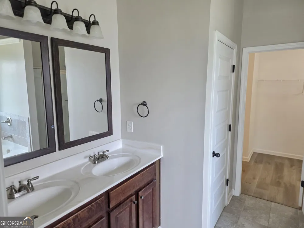 3639 Lake End DR Loganville, GA 30052