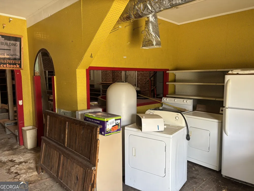 111 West Franklin Milledgeville, GA 31061