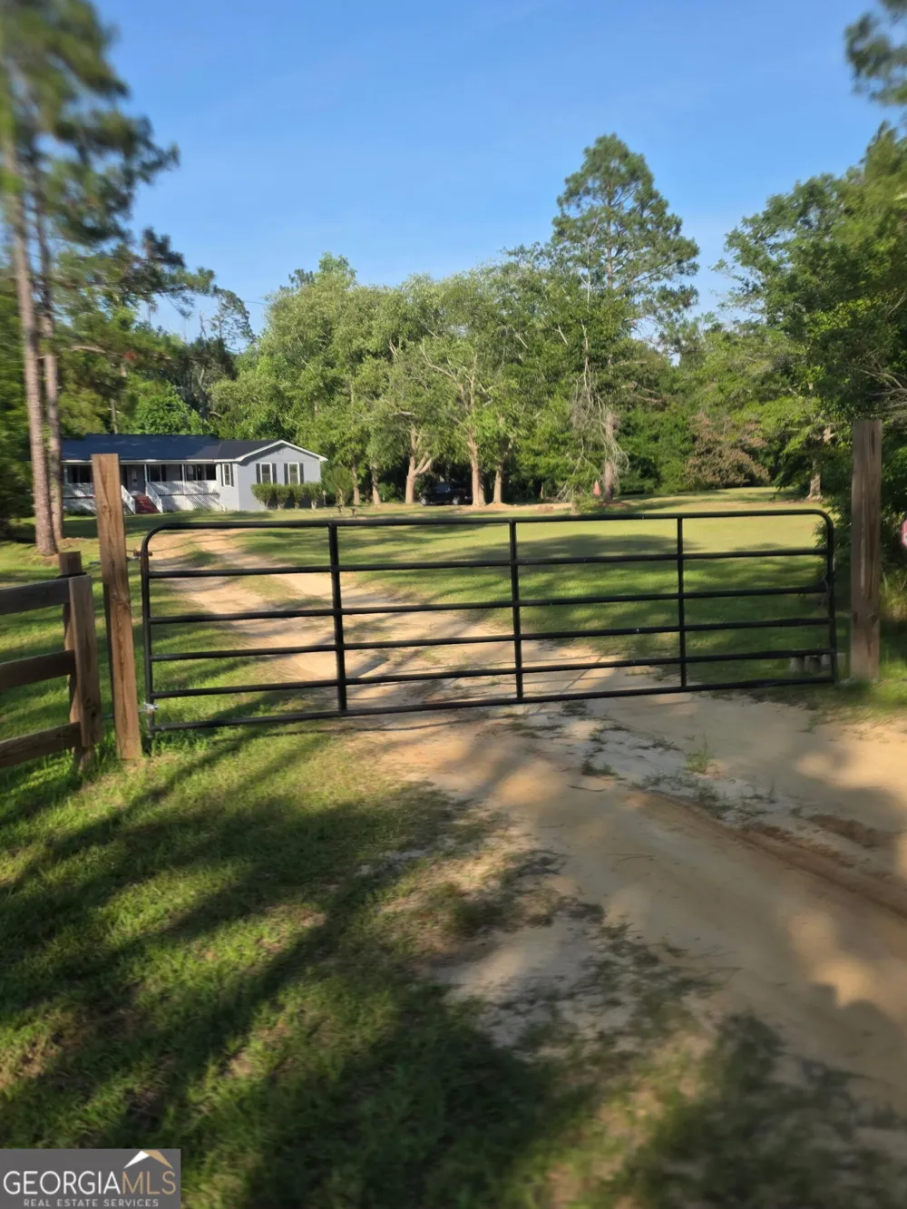 185 Veal ST Swainsboro, GA 30401