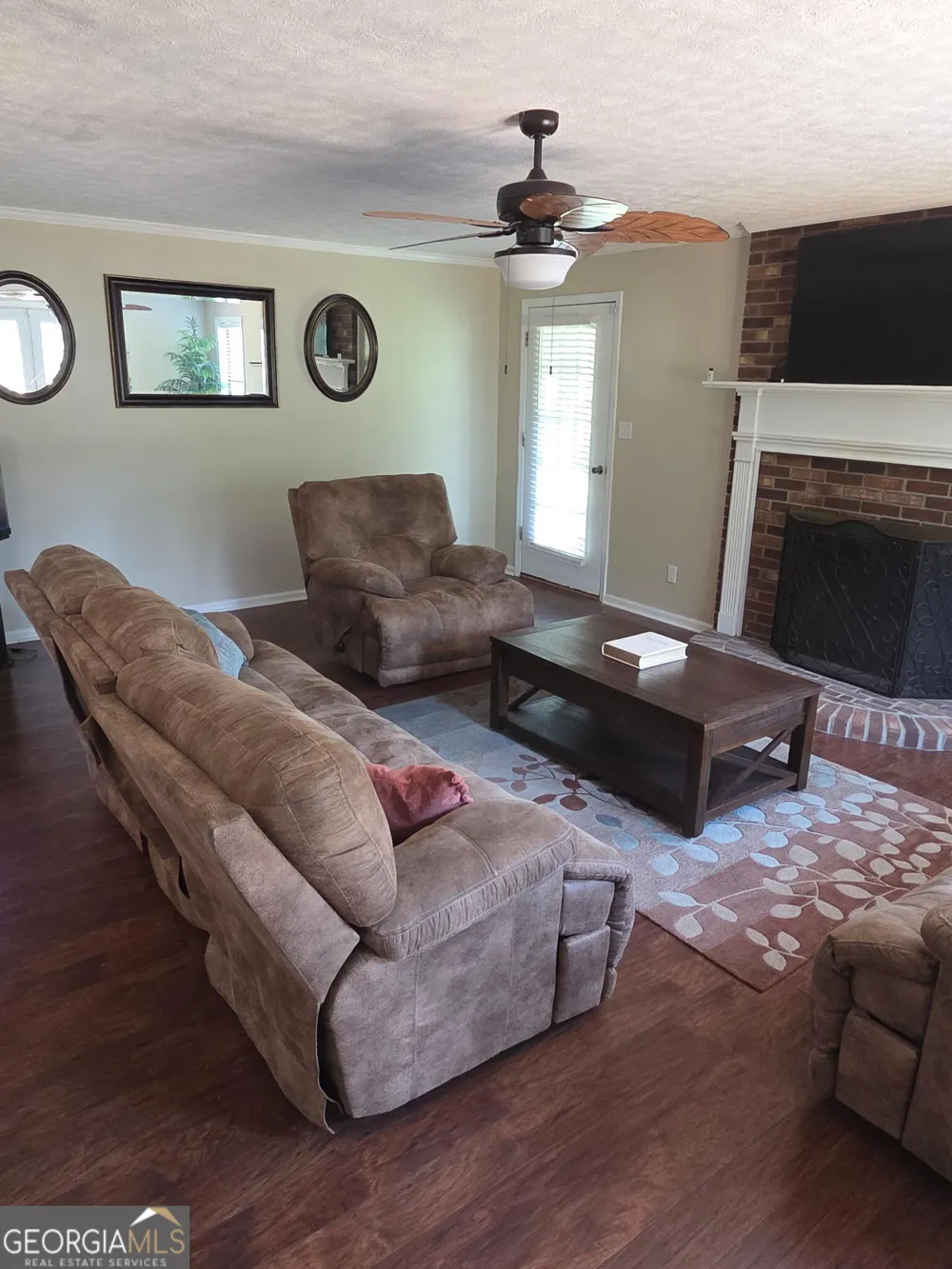 185 Veal ST Swainsboro, GA 30401