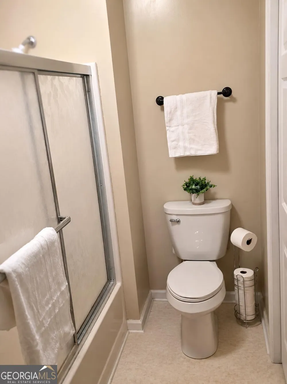 185 Veal ST Swainsboro, GA 30401