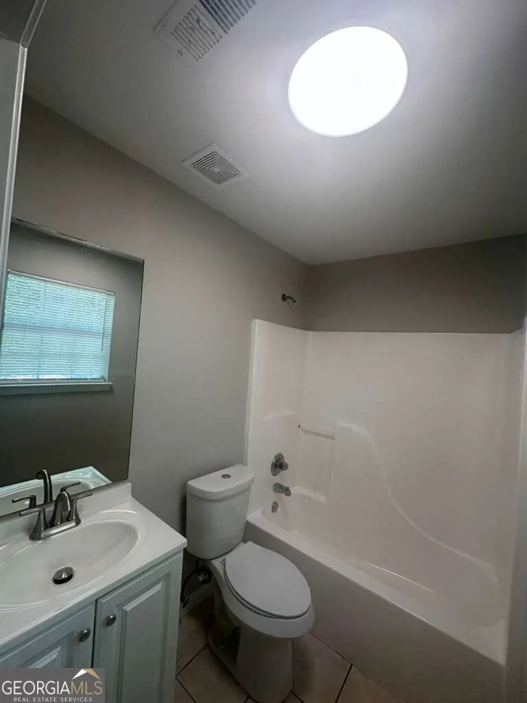 400 Stonehaven CIR Cartersville, GA 30121