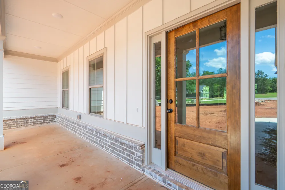 347 Woodfin WAY Social Circle, GA 30025