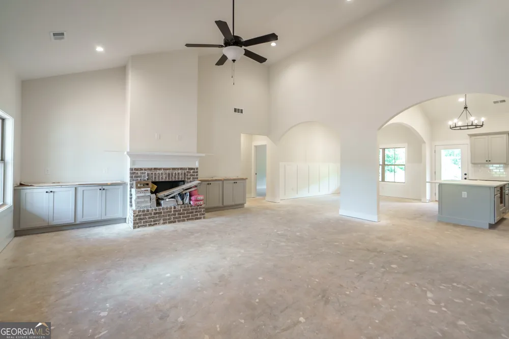 347 Woodfin WAY Social Circle, GA 30025