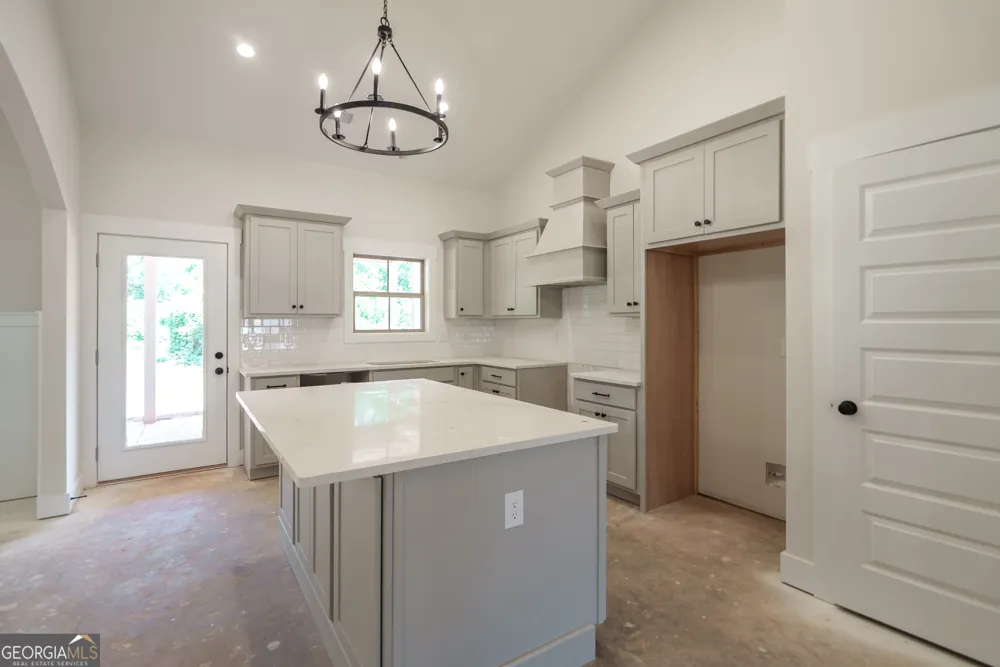 347 Woodfin WAY Social Circle, GA 30025