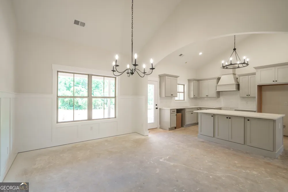 347 Woodfin WAY Social Circle, GA 30025