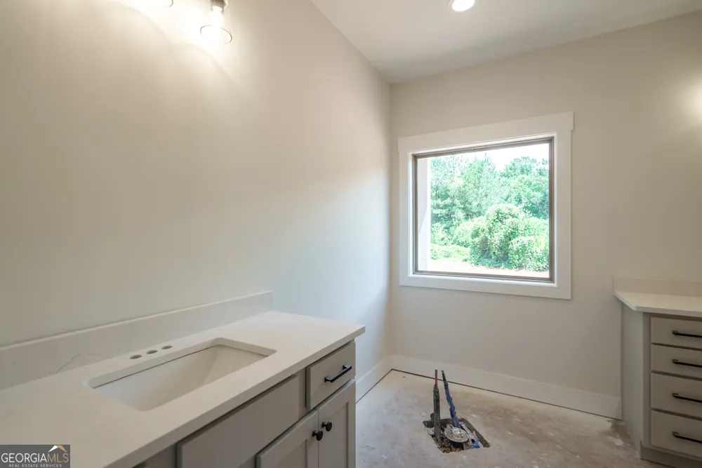 347 Woodfin WAY Social Circle, GA 30025