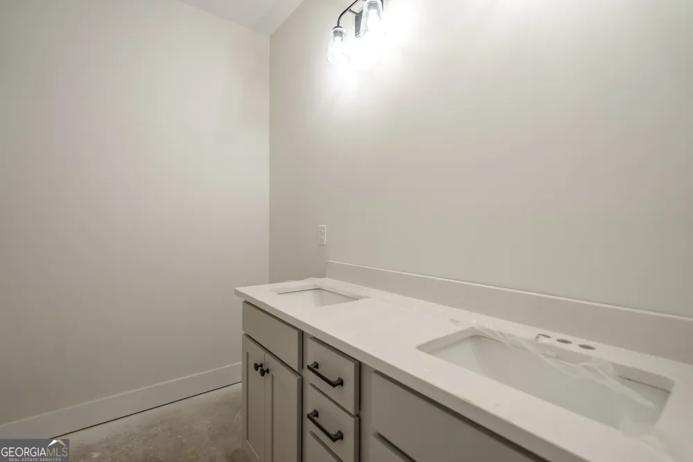 347 Woodfin WAY Social Circle, GA 30025
