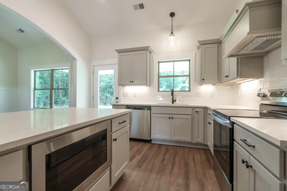 347 Woodfin WAY Social Circle, GA 30025