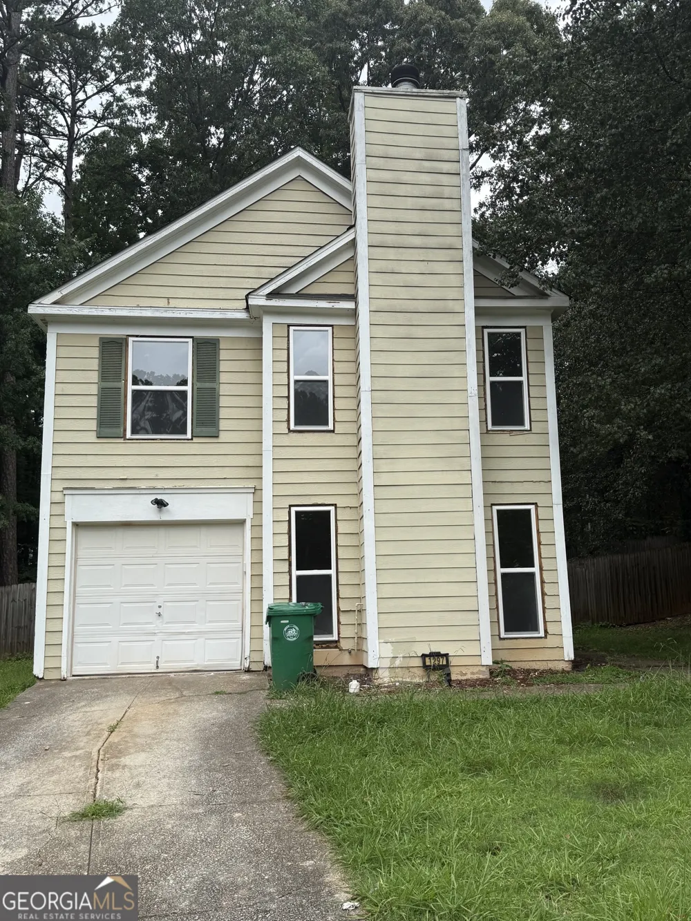 1297 Old Countryside CIR Stone Mountain, GA 30083