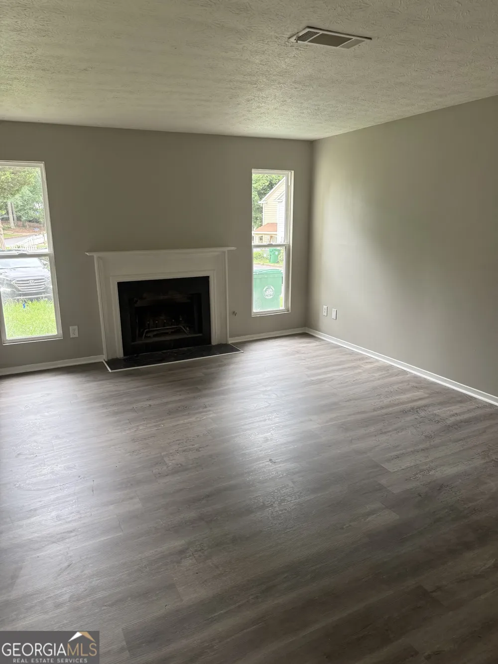 1297 Old Countryside CIR Stone Mountain, GA 30083