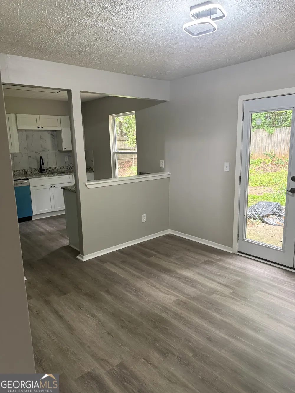 1297 Old Countryside CIR Stone Mountain, GA 30083