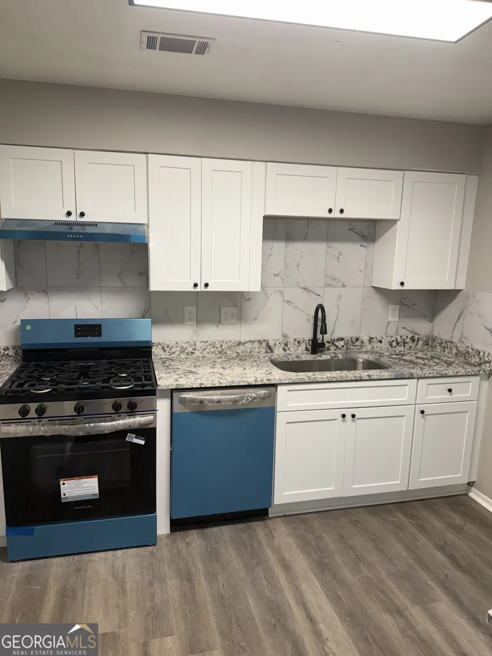 1297 Old Countryside CIR Stone Mountain, GA 30083