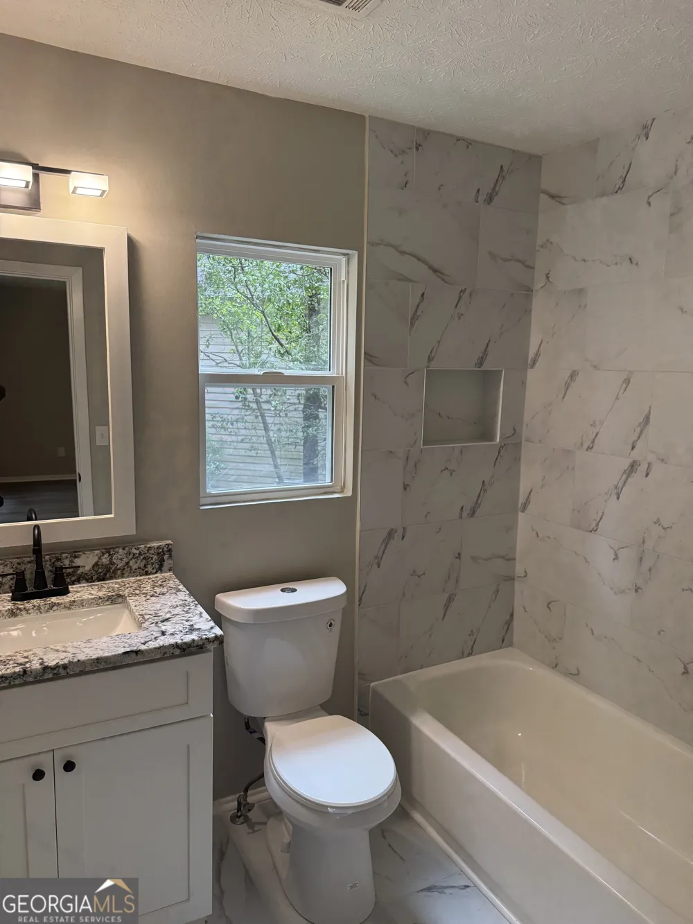1297 Old Countryside CIR Stone Mountain, GA 30083