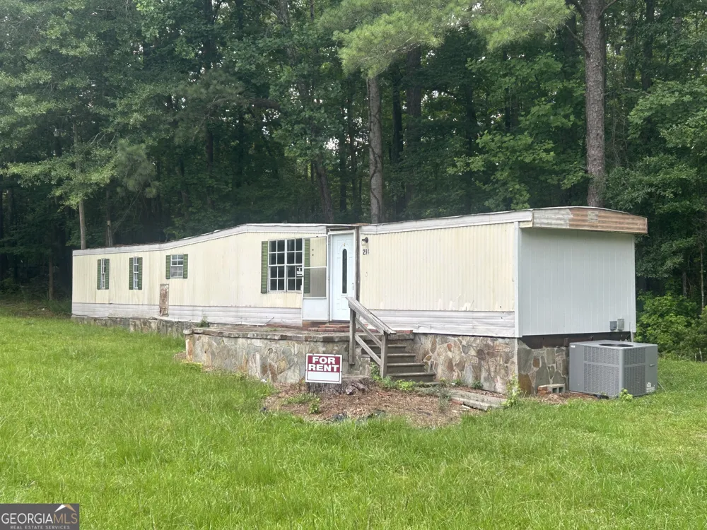 294 Turner RD Newnan, GA 30263