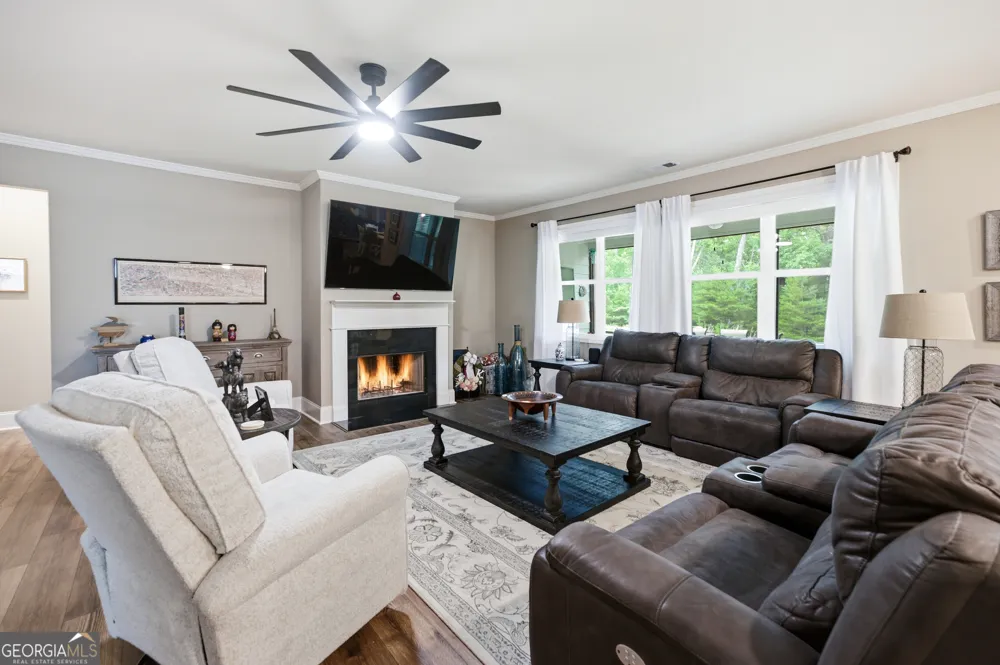365 Cherokee DR Waleska, GA 30183