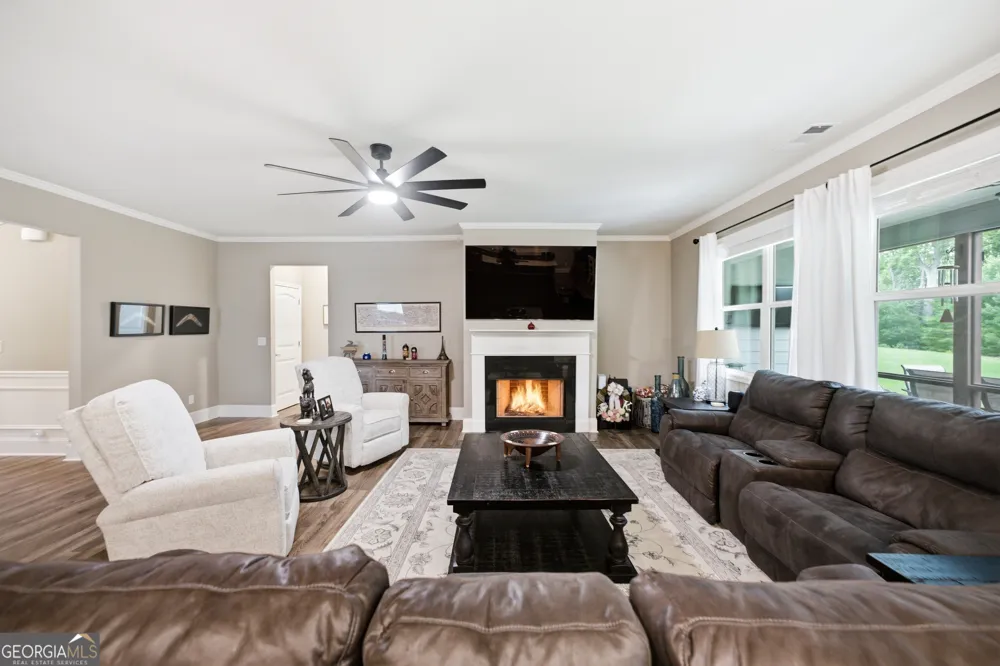 365 Cherokee DR Waleska, GA 30183