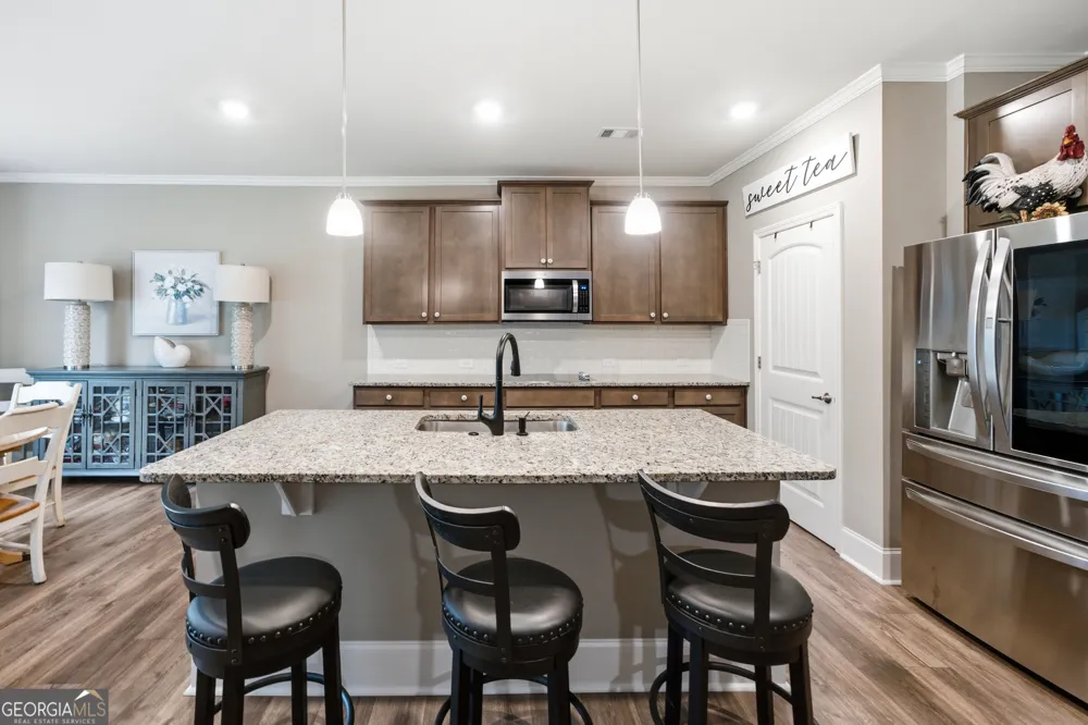 365 Cherokee DR Waleska, GA 30183