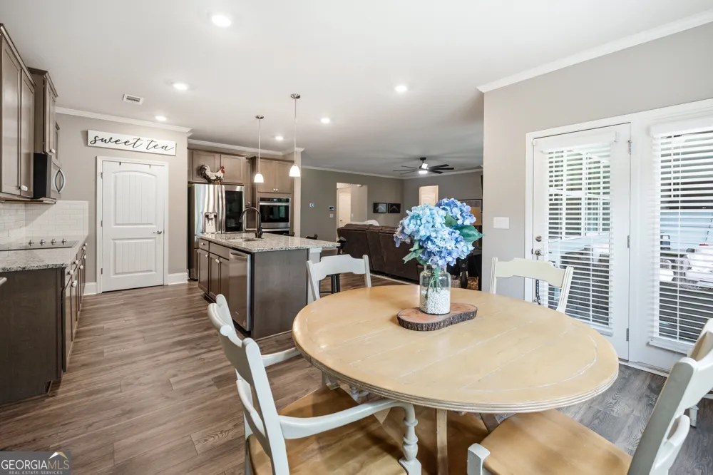 365 Cherokee DR Waleska, GA 30183