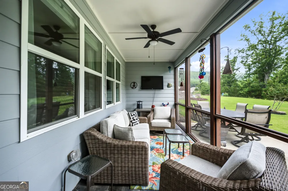 365 Cherokee DR Waleska, GA 30183