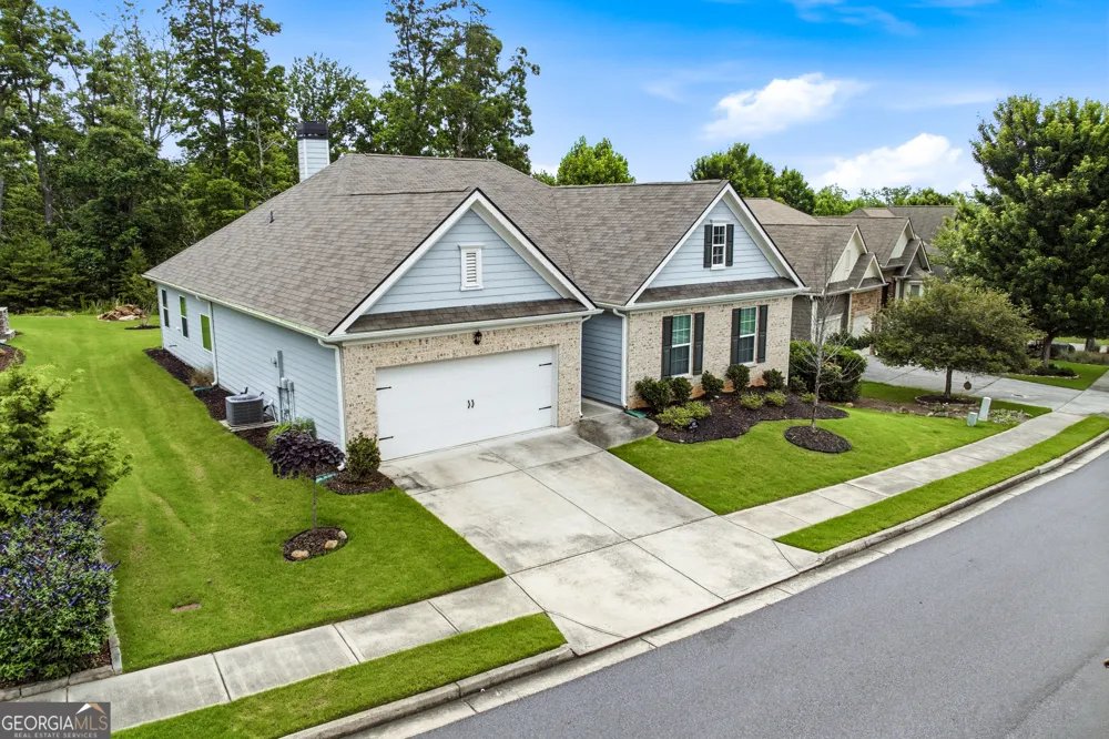 365 Cherokee DR Waleska, GA 30183
