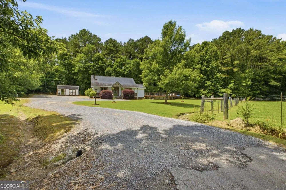 660 Mount Zion RD NE Resaca, GA 30735