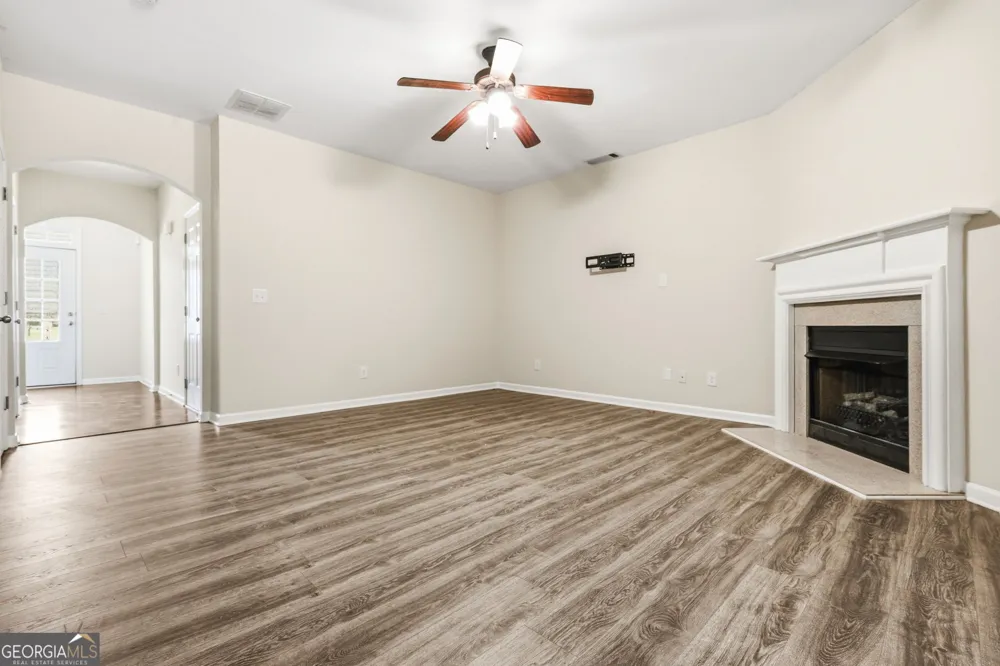 2079 Lakeshore Overlook DR NW Kennesaw, GA 30152